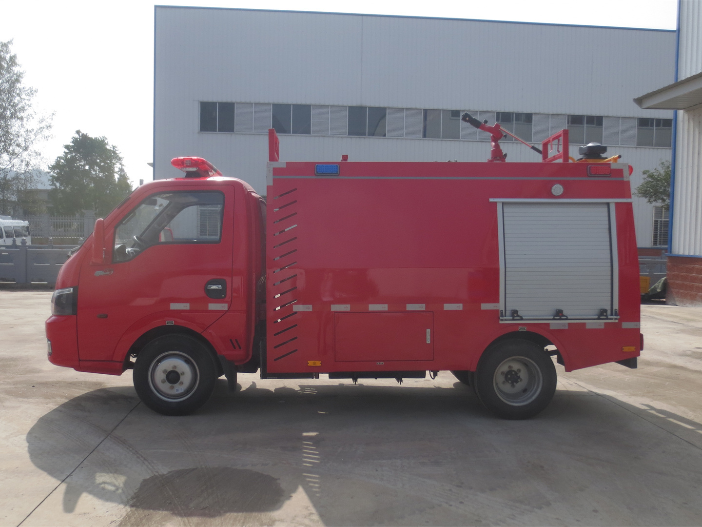 藍牌東風1噸單排水罐消防車