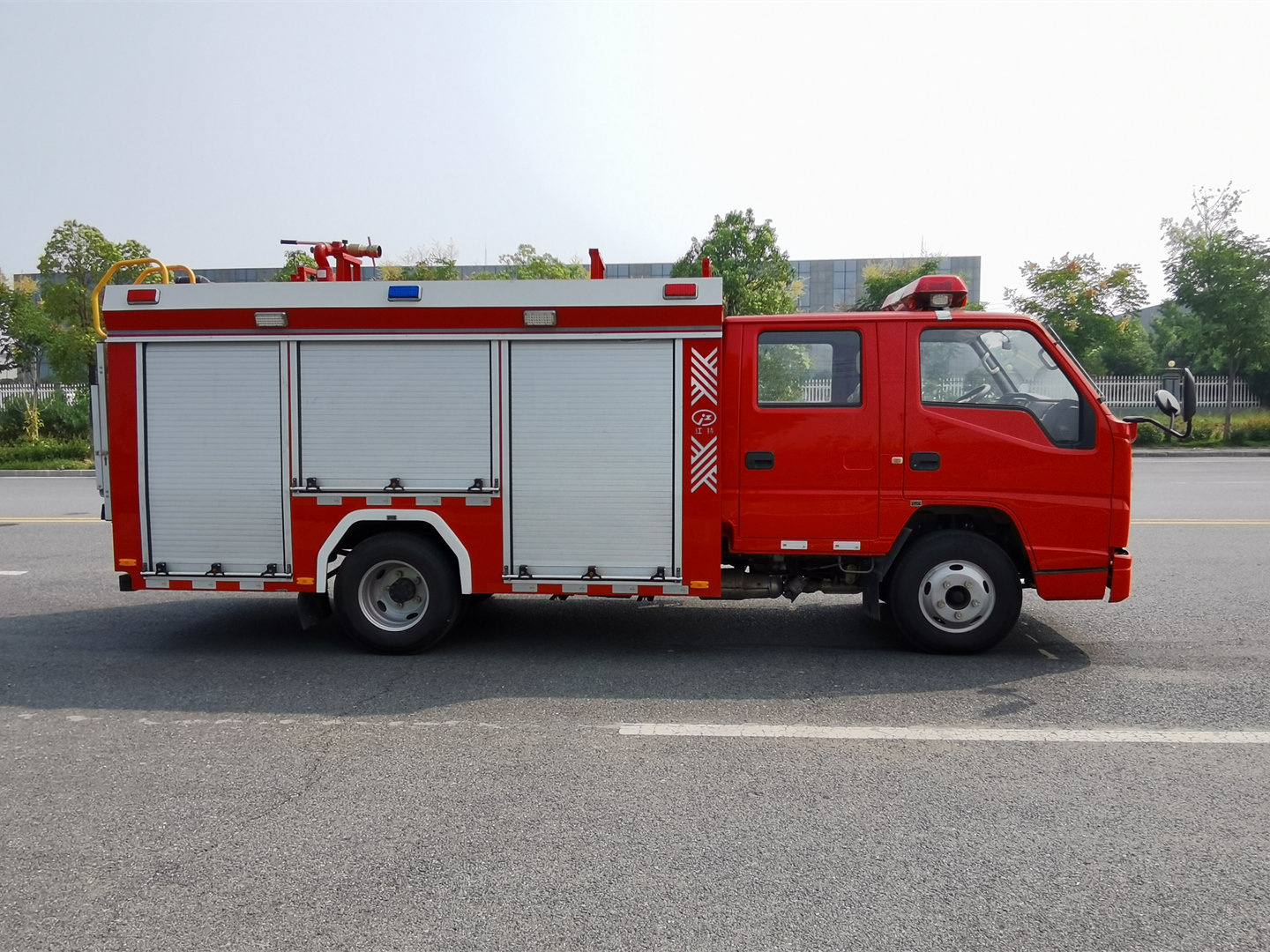 江鈴順達(dá)1.5噸水罐消防車
