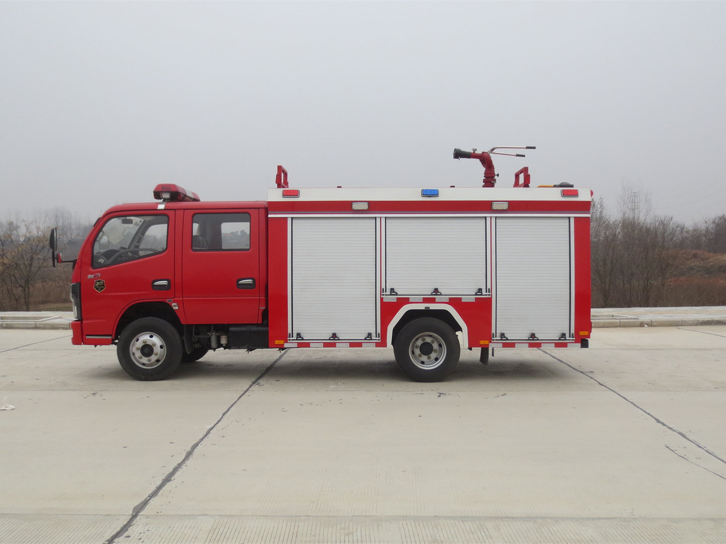 東風(fēng)2.5噸水罐消防車