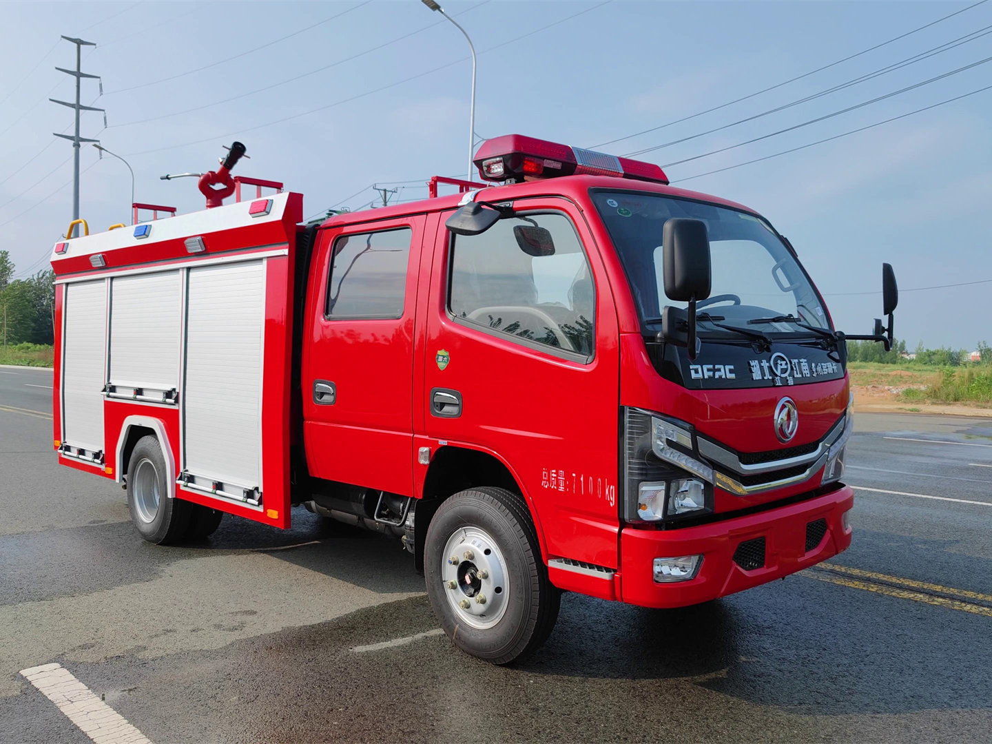 東風(fēng)2.5噸水罐消防車