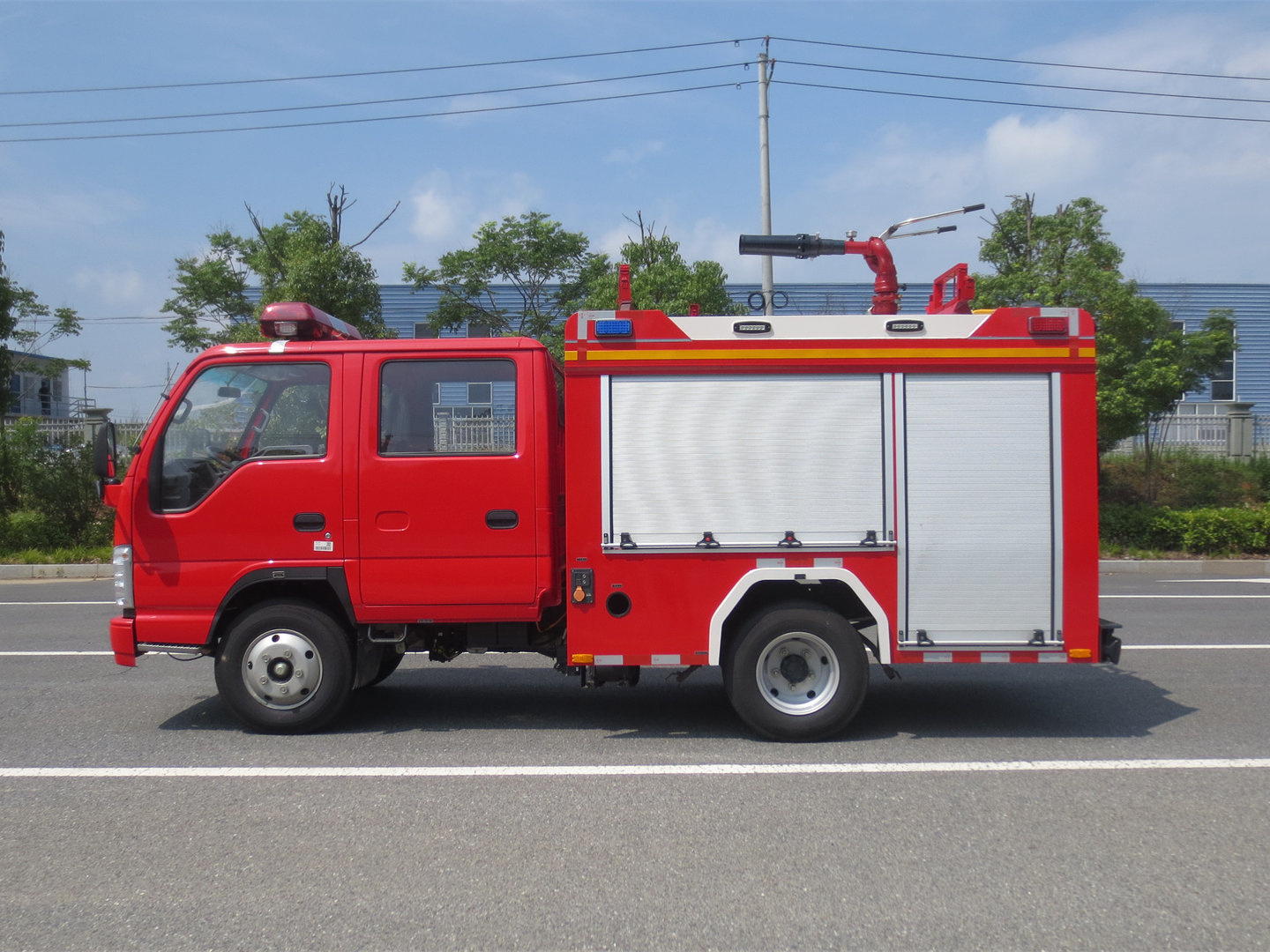 藍牌1噸五十鈴泡沫消防車