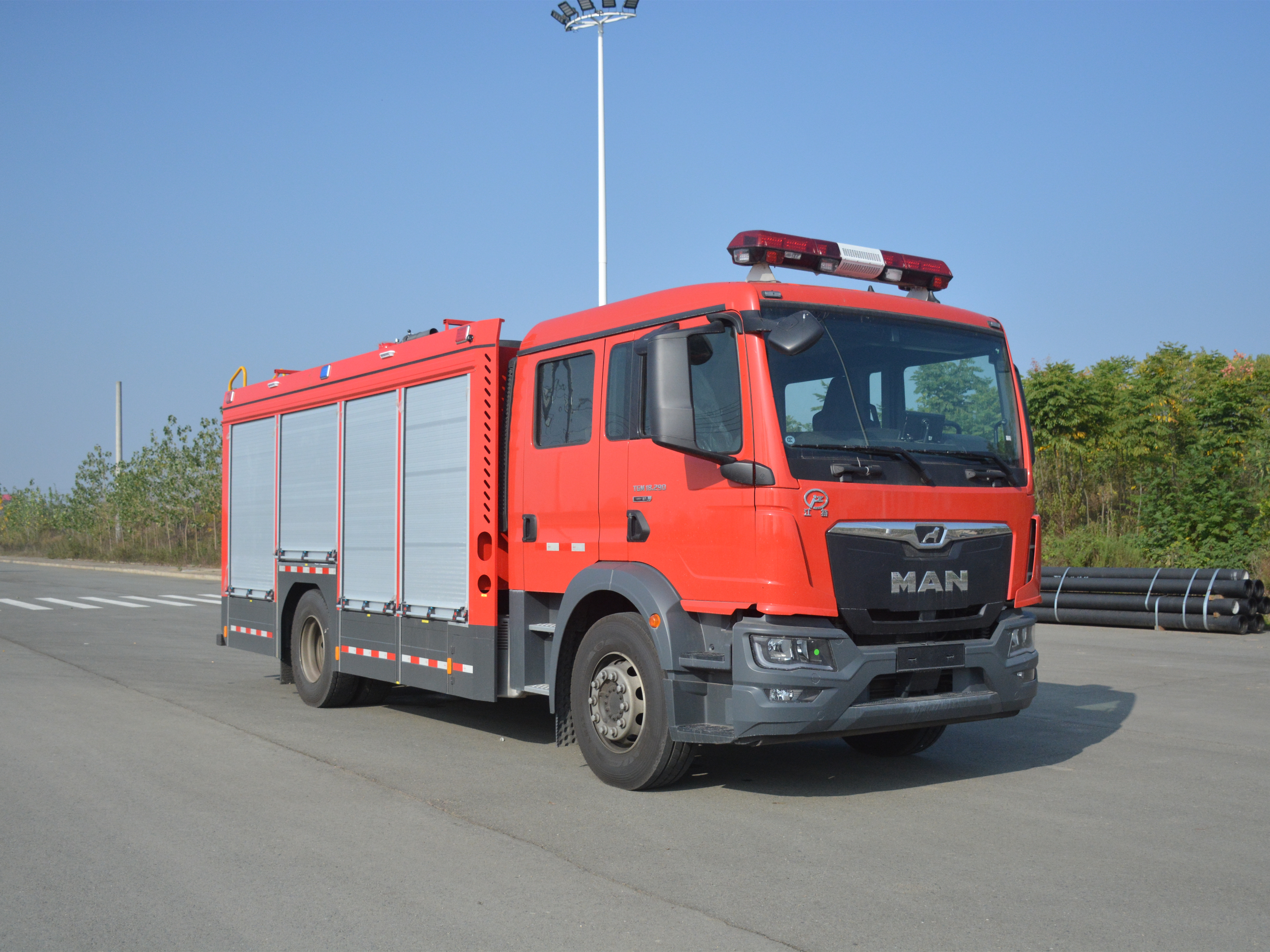 7噸曼恩泡沫消防車