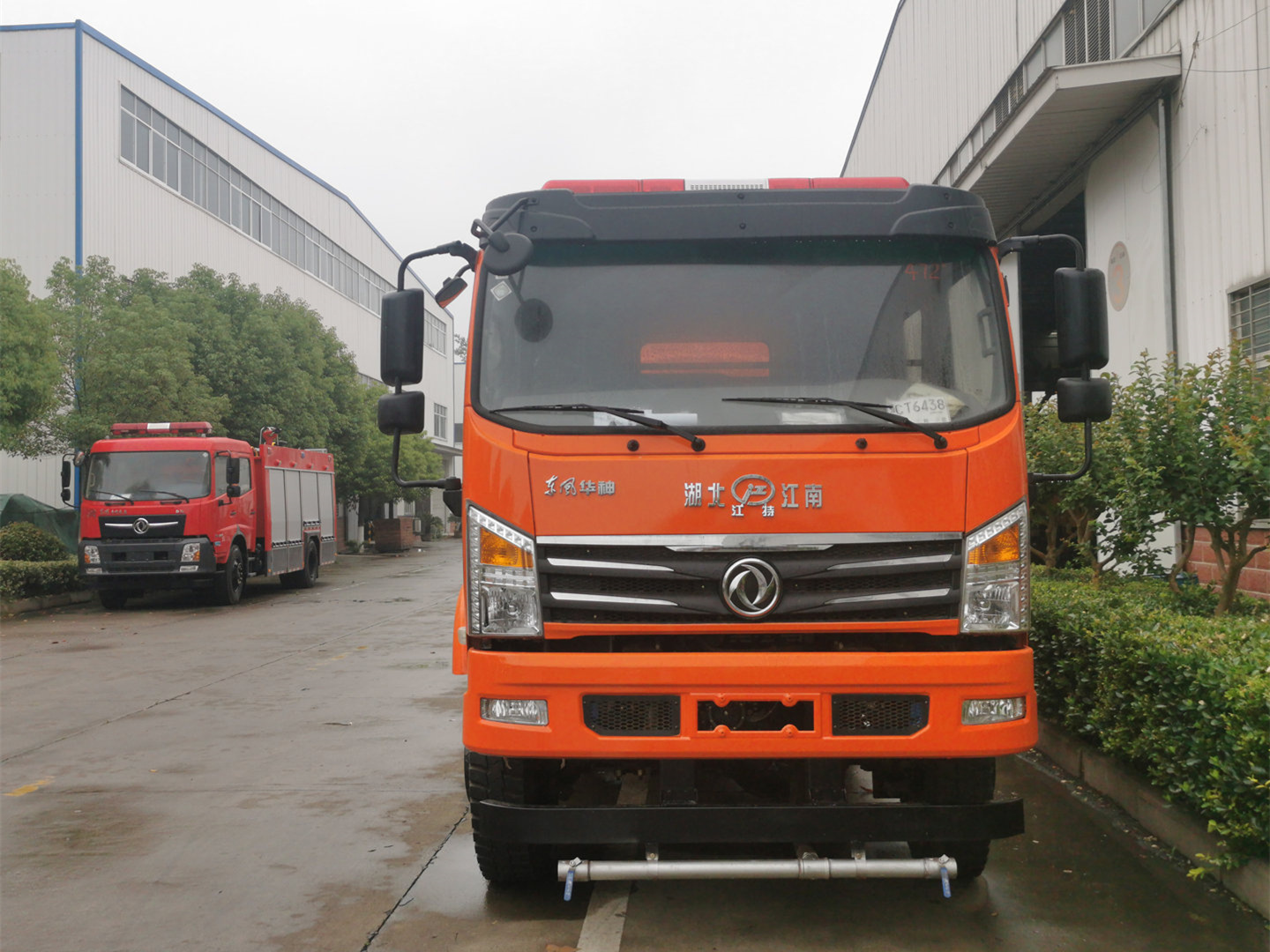 5噸四驅(qū)雙排灑水車